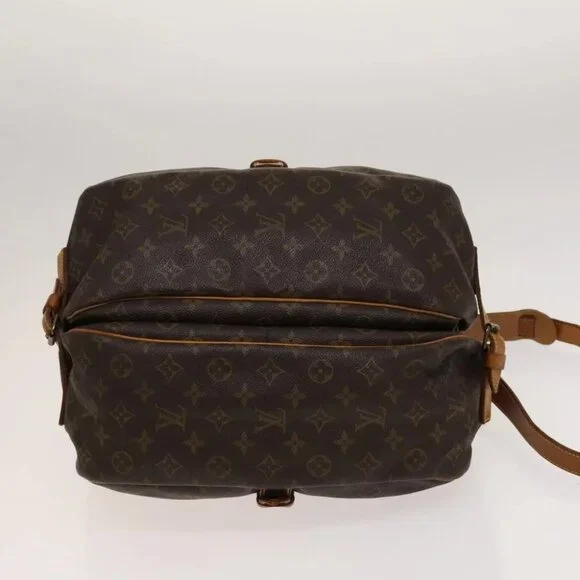 LOUIS VUITTON Monogram Saumur 35 Shoulder Bag M42254 LV Auth 117947